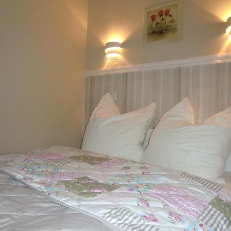 Ferienwohnung Rosenflair Schonebeck  Bagian luar foto