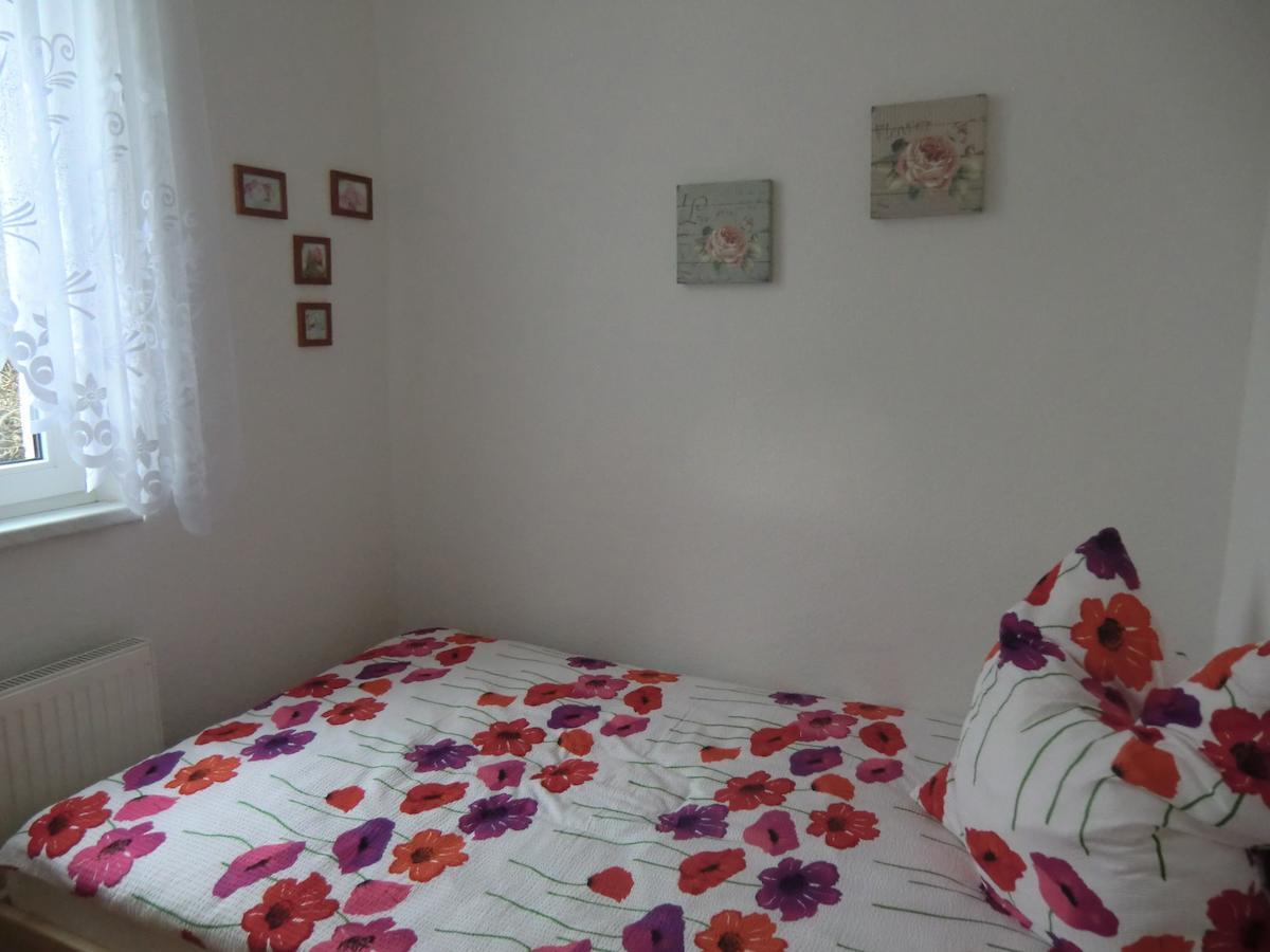 Ferienwohnung Rosenflair Schonebeck  Bagian luar foto