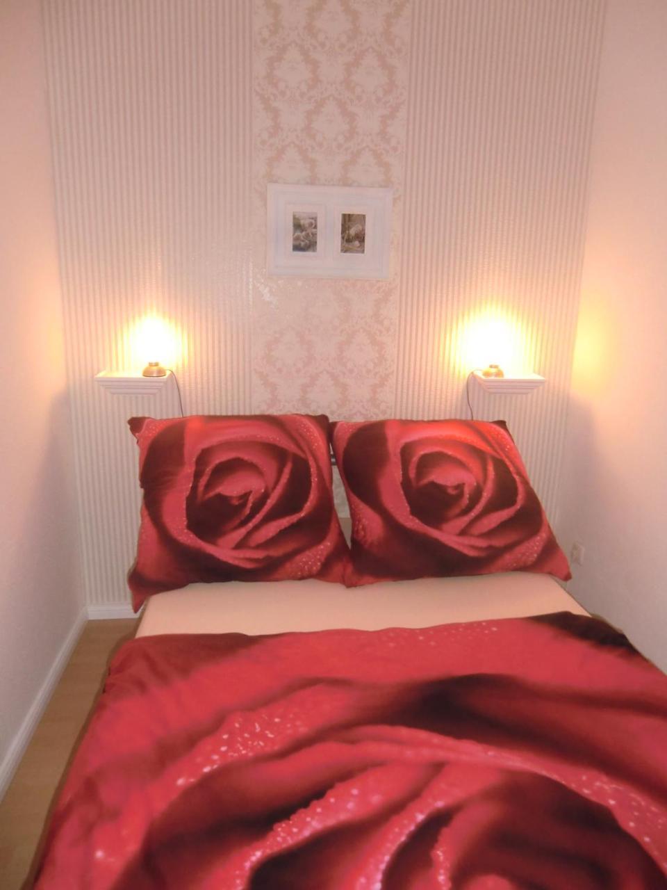 Ferienwohnung Rosenflair Schonebeck  Bagian luar foto