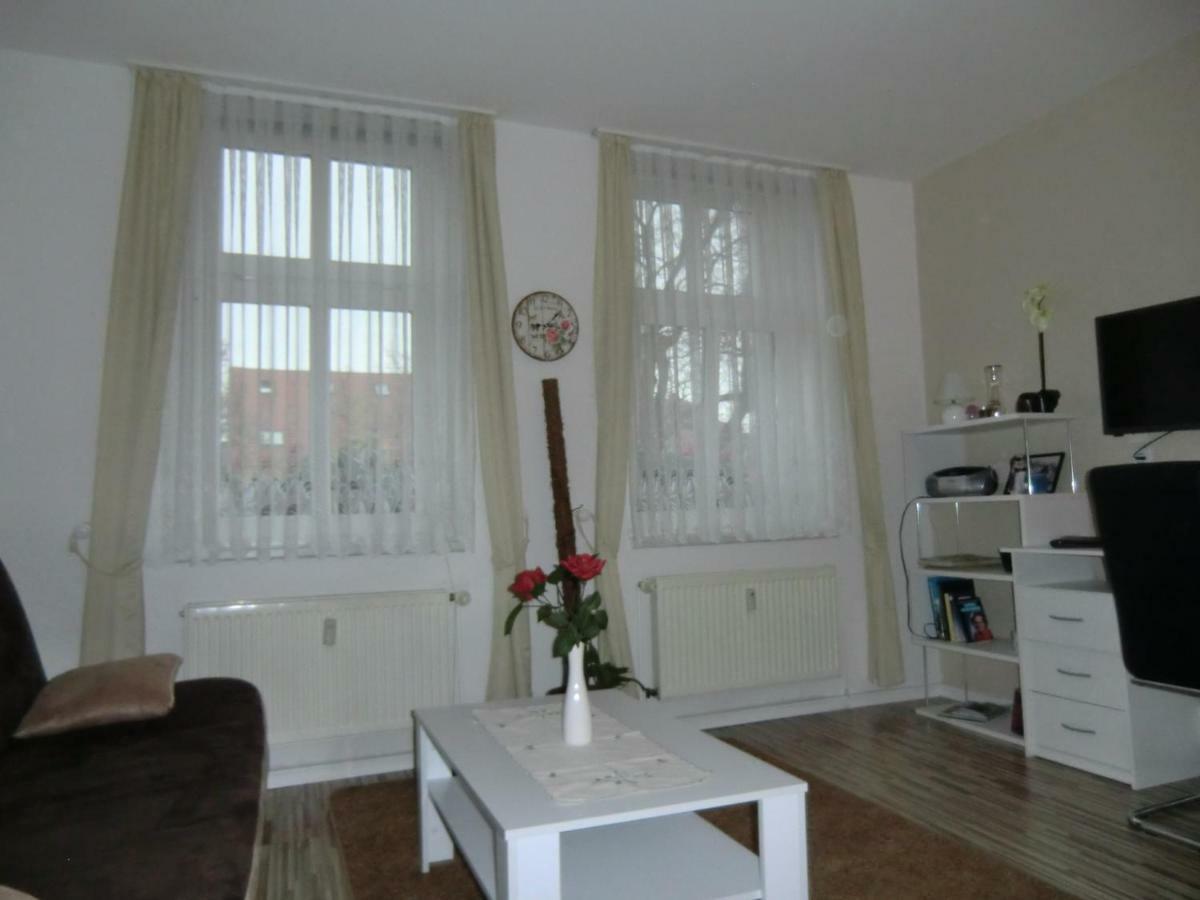 Ferienwohnung Rosenflair Schonebeck  Bagian luar foto